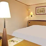 Campanile Nature - Metz Sud Aux Arches 3* Jouy-aux-Arches