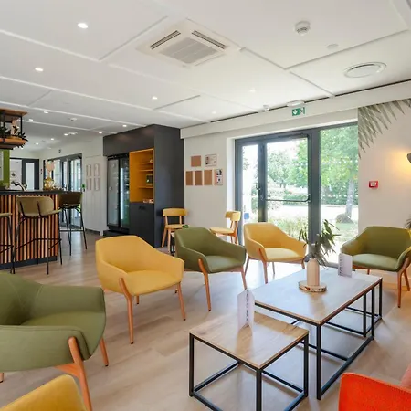 Hotel Campanile Metz Sud A31 Carrefour De L'europe 3*