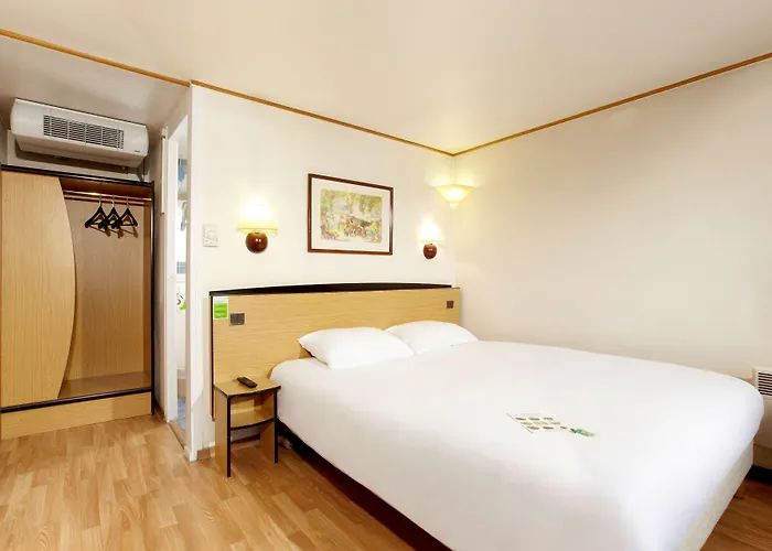 Hotel Campanile Nature - Metz Sud Aux Arches