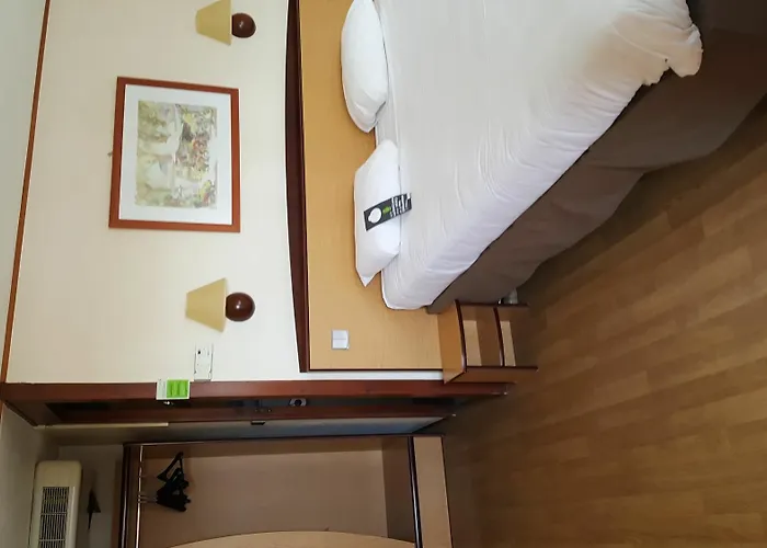 Hotel Campanile Nature - Metz Sud Aux Arches